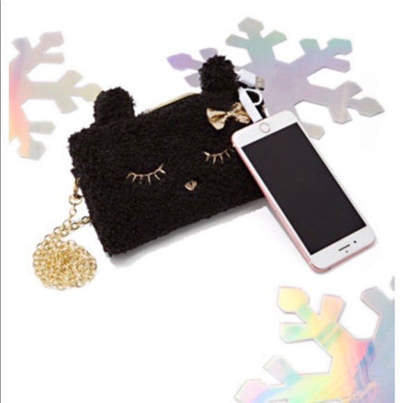 New York & Company Handbags - Cat crossbody wallet & charger NWOT